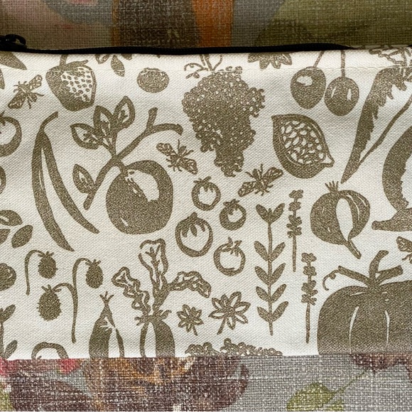 Handmade Pouch Veggies Silkscreened and Sewn in the USA www.shoplittlespoons.com - Picture 5 of 7